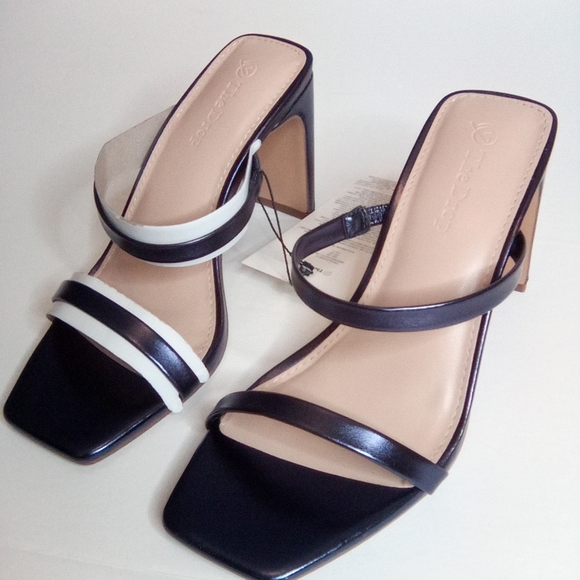 Avery Women's Two Strap High Heel Sandals, Sz.5, Metallic Blue - Picture 2 of 11